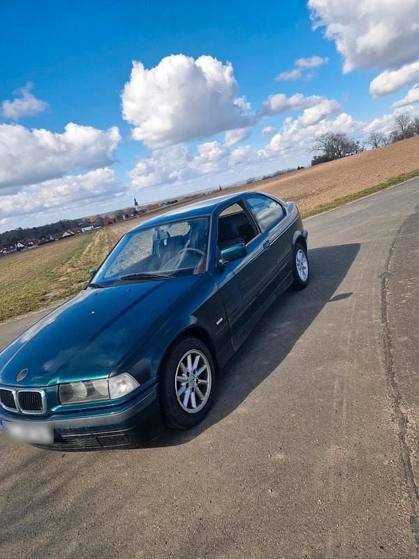 Gebraucht BMW 316 Compact 101 PS (74 kW) 1998 Grün Kleinwagen