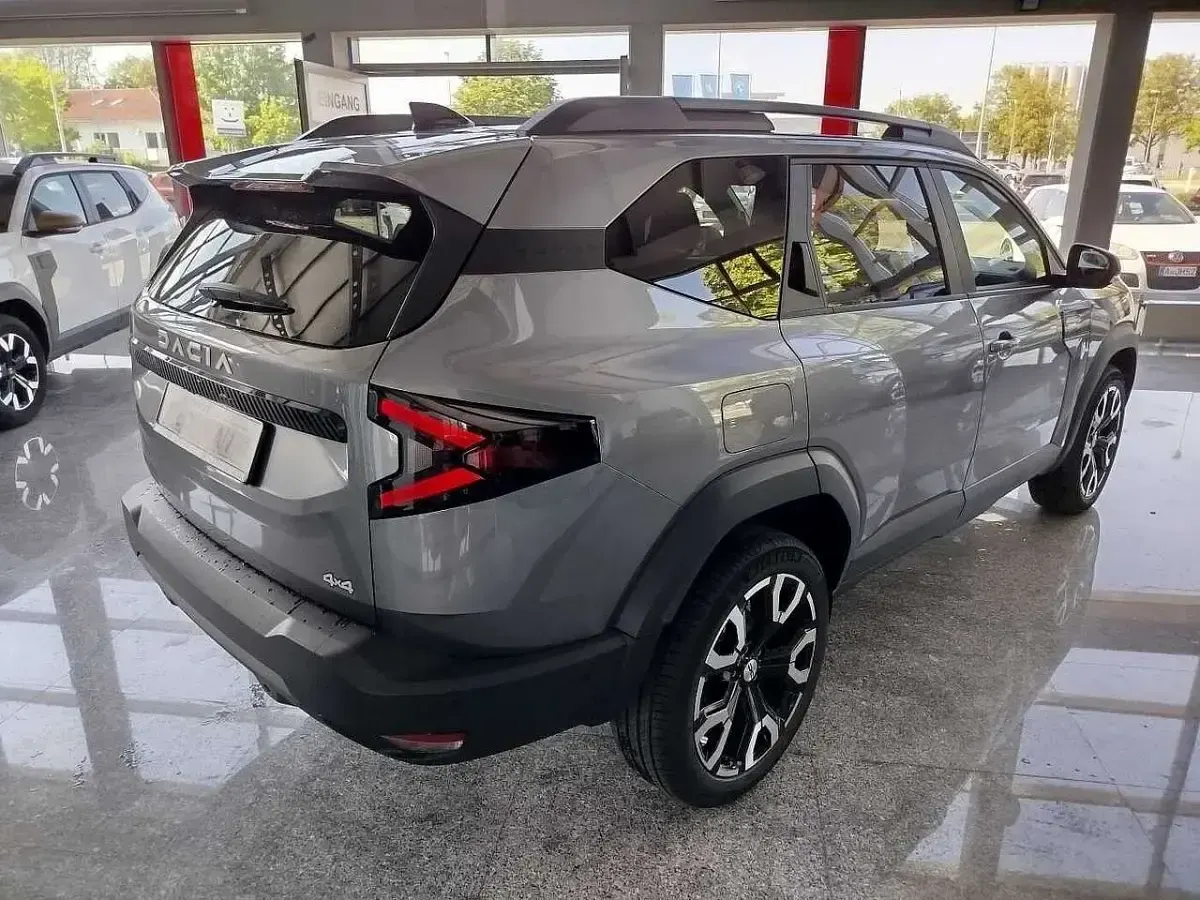 Neu Dacia Bigster Journey 154 PS (113 kW) 2026 Dolomitgrau SUV