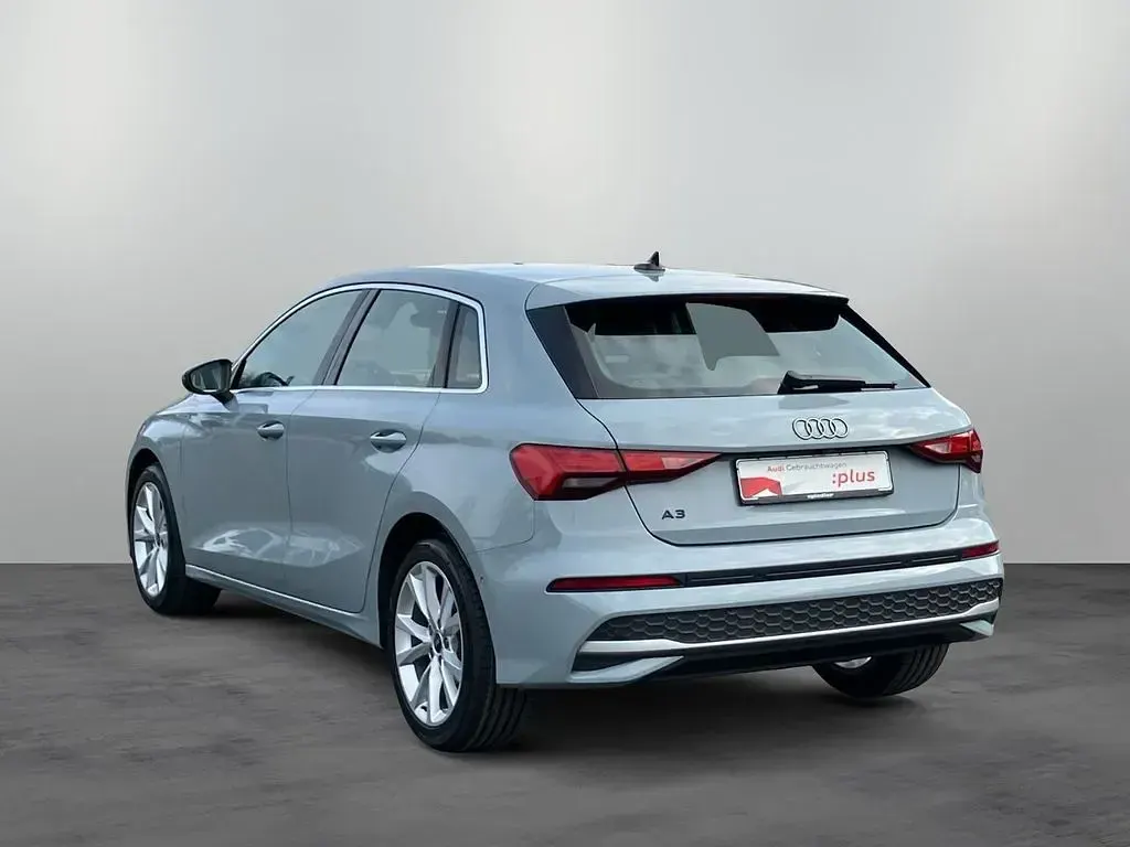 Gebraucht Audi A3 Advanced Plus 150 PS (110 kW) 2025 Pfeilgrau perleffekt Limousine