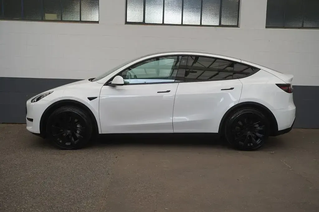 Gebraucht Tesla Model Y Standard Range 219 kW (299 PS) 2023 Weiß SUV
