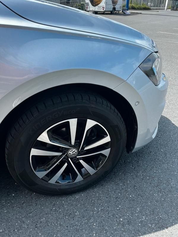 Gebraucht VW Polo IQ Drive 80 PS (58 kW) 2020 Silber Limousine