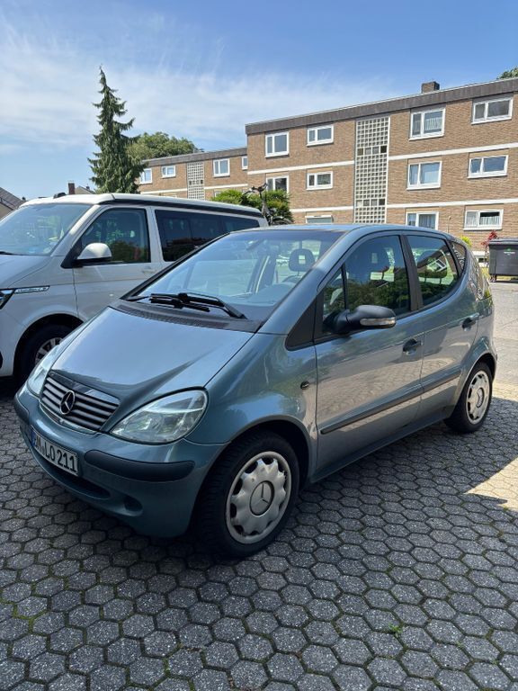 Blau Gebraucht 2004 Mercedes A170 Limousine | 1.200 € (Guter Preis) - Bild 1/4