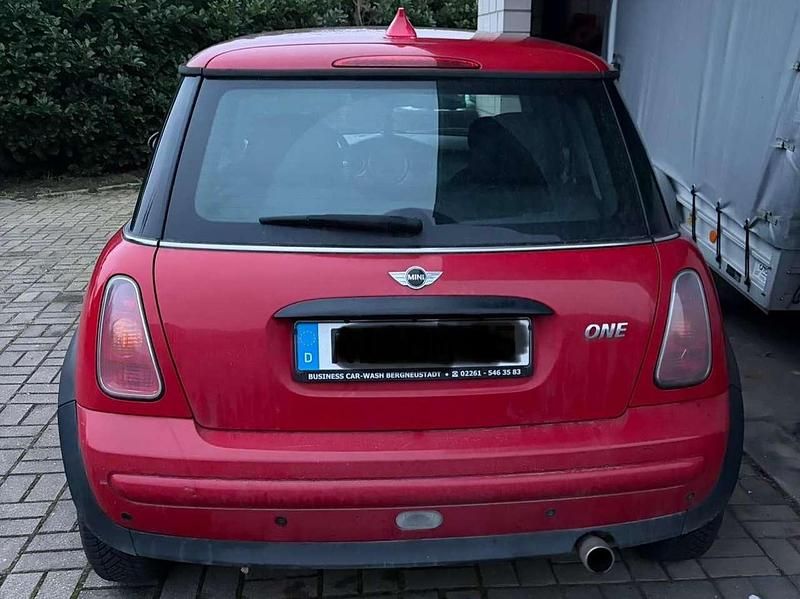 Gebraucht Mini ONE 90 PS (66 kW) 2002 Rot Kleinwagen