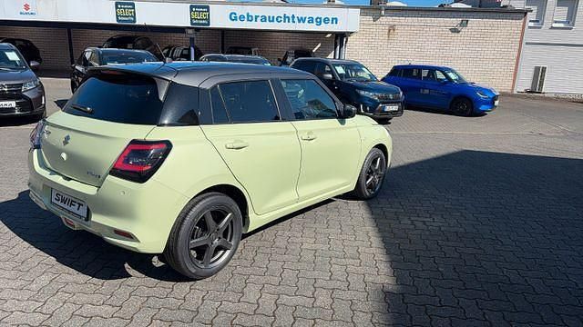 Neu Suzuki Swift Comfort 83 PS (61 kW) 2025 Gelb Kleinwagen