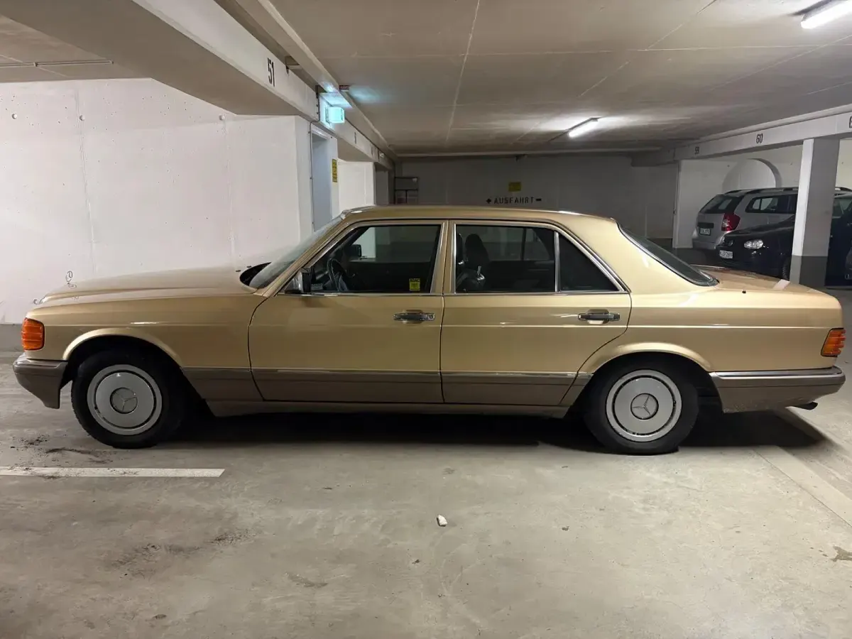 Gebraucht Mercedes S420 224 PS (164 kW) 1985 Gold Limousine