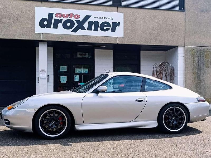 Arktissilbermetallic Gebraucht 1998 Porsche 911 Carrera Coupé | 27.900 € (Guter Preis) - Bild 1/4