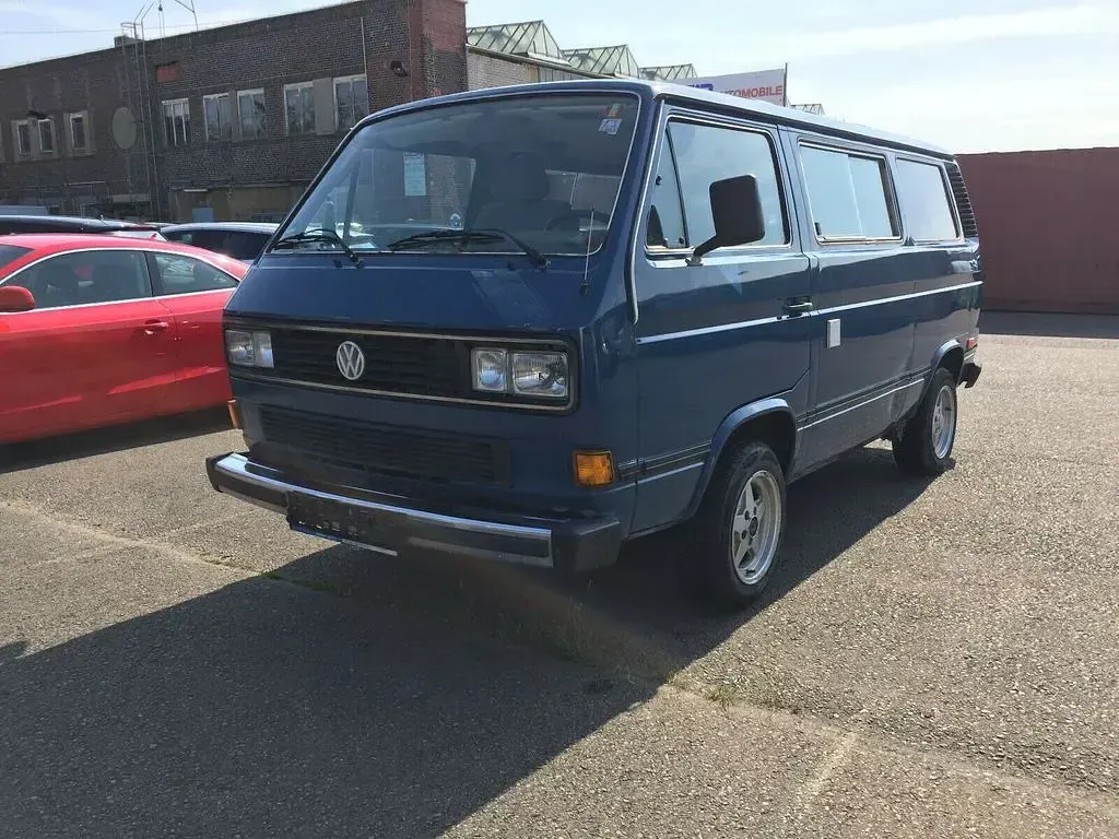 Occasion VW Multivan 95 ch (69 kW) 1988 Bleue Monospace