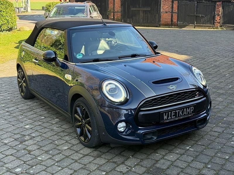 Gebraucht Mini Cooper S Cabriolet 192 PS (141 kW) 2018 Lapisluxury blue Cabrio