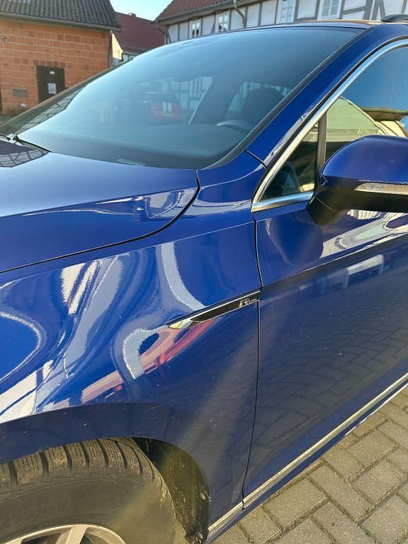 Gebraucht VW Passat R-line 150 PS (110 kW) 2024 Blau Kombi