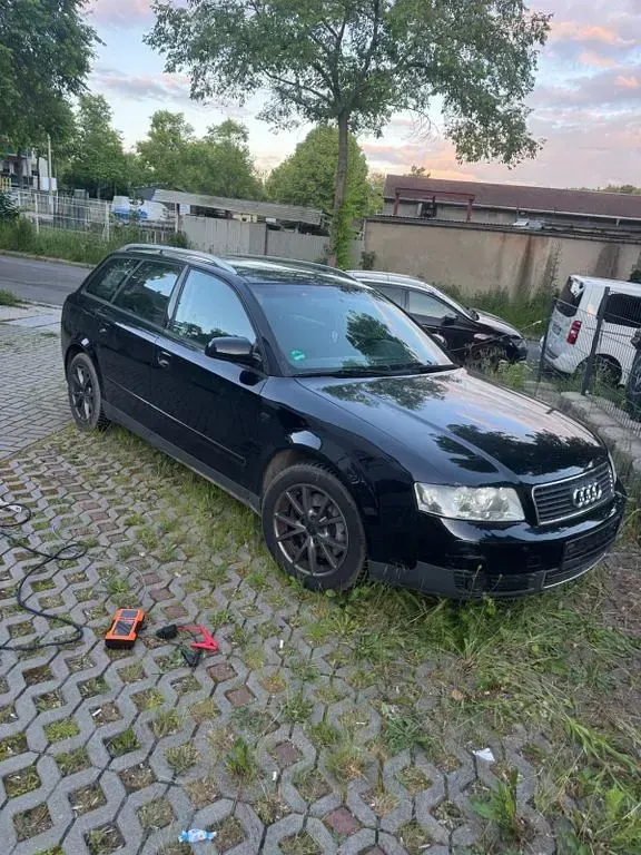 Gebraucht Audi A4 Design 163 PS (119 kW) 2003 Schwarz Kombi