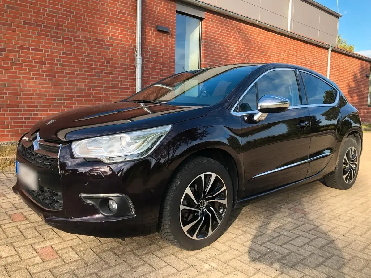 Gebraucht Citroën DS4 114 PS (83 kW) 2014 Andere farben Kleinwagen