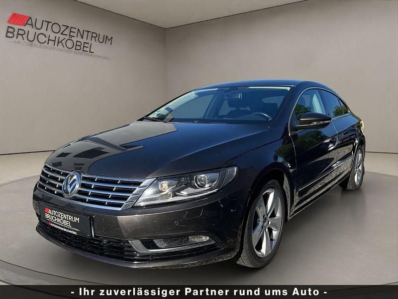 Usado VW CC 140 HP (102 kW) 2014 Castanho Sedan