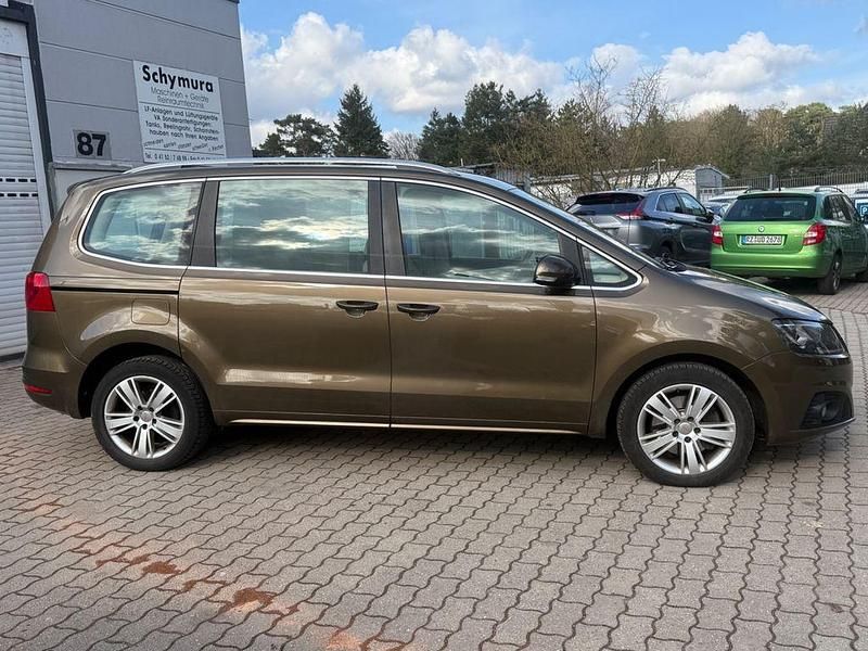 Gebraucht Seat Alhambra Style 170 PS (125 kW) 2012 Braun Van / Kleinbus