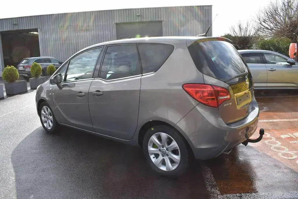 Gebraucht Opel Meriva Cosmo 110 PS (80 kW) 2014 Beige Van / Kleinbus