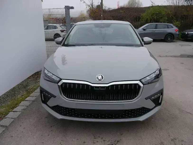 Neu Skoda Scala Selection 116 PS (85 kW) 2026 Graphite grau metallic Kleinwagen