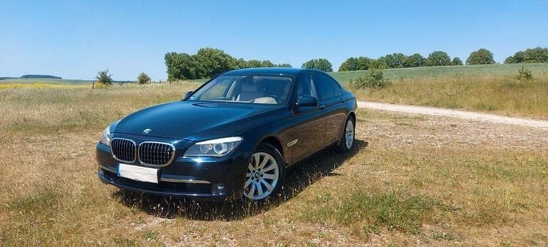 Gebraucht BMW 750 Performance 408 PS (300 kW) 2009 Blau Limousine