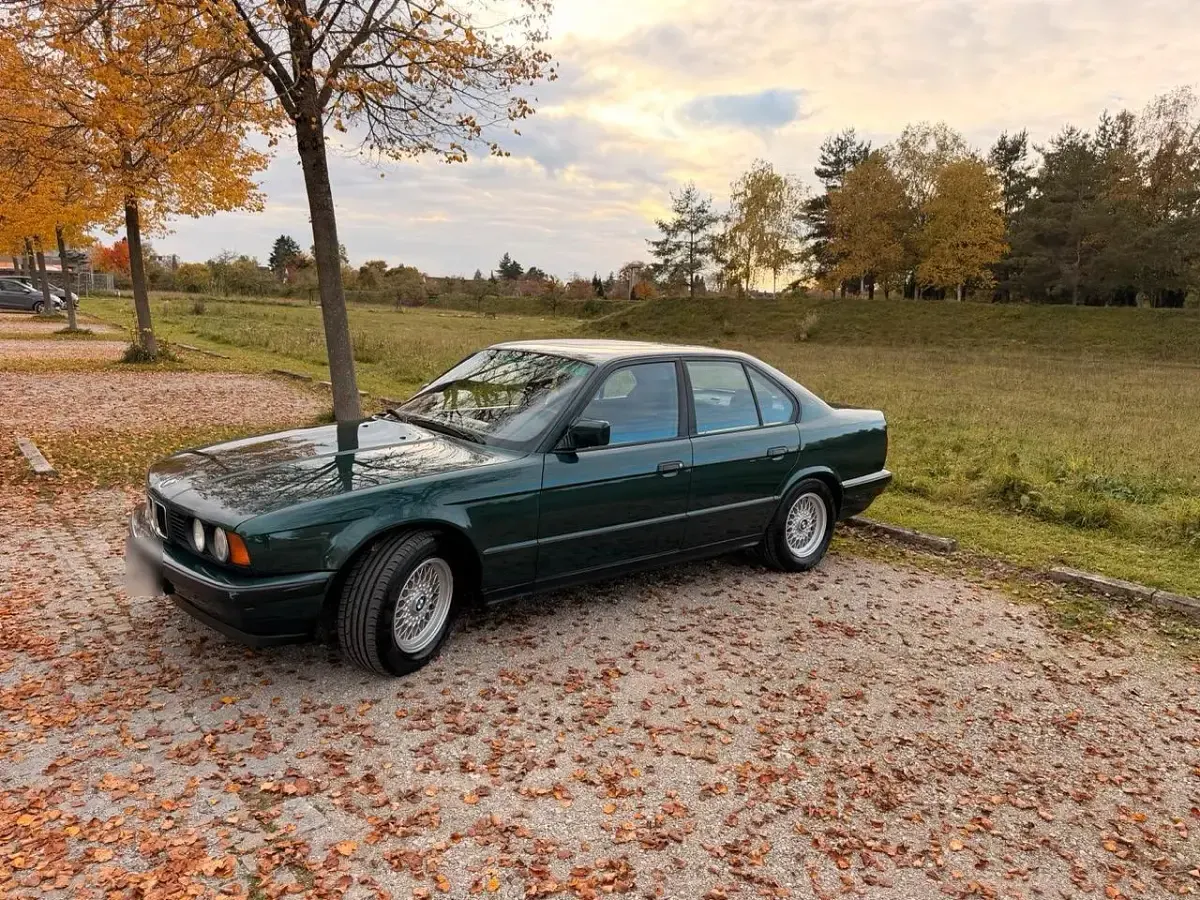 Używany BMW 520 150 KM (110 kW) 1991 Zielony Sedan/Limuzyna