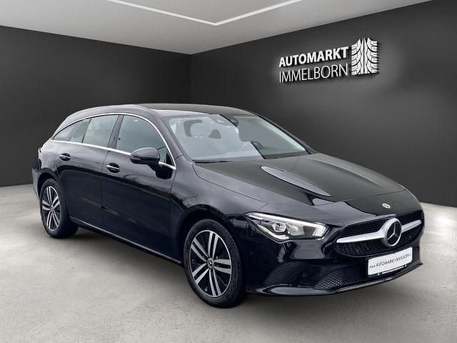 Nachtschwarz unilack Gebraucht 2021 Mercedes CLA220 Limousine | 25.980 € (Superpreis) - Bild 1/4