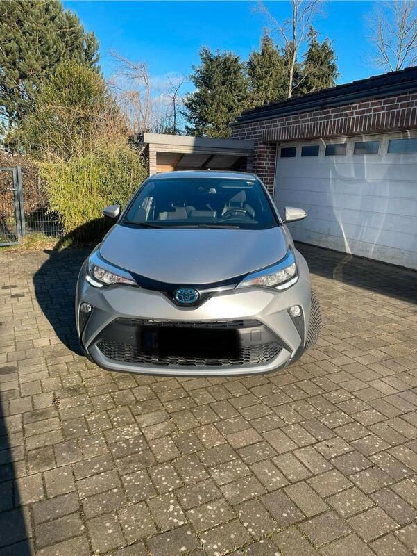 Silber Gebraucht 2022 Toyota C-HR Team SUV | 22.500 € (Guter Preis) - Bild 1/4