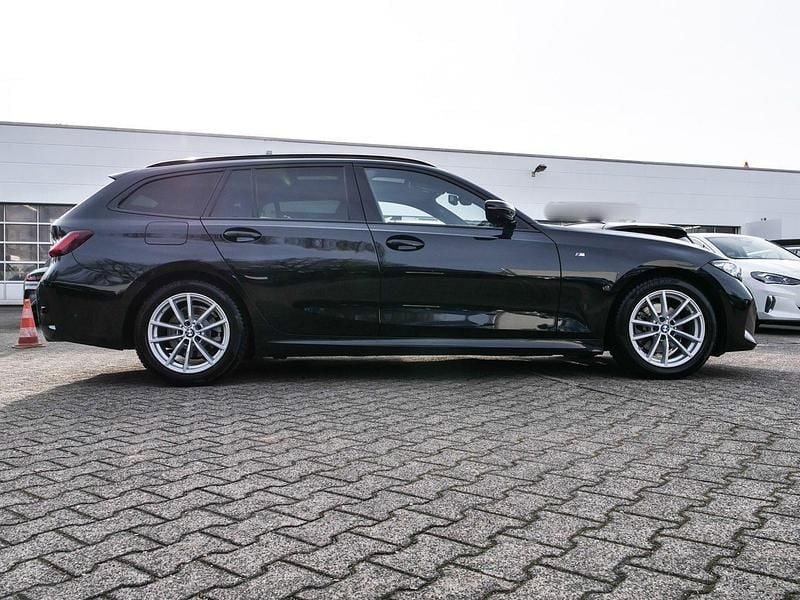 Gebraucht BMW 320 M Sport 184 PS (135 kW) 2025 Schwarz Kombi