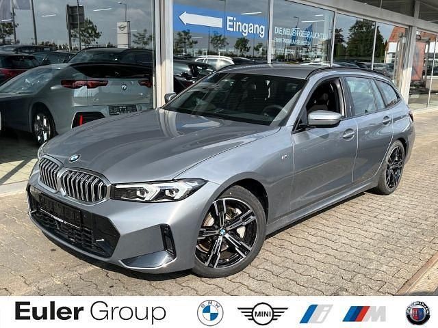 Grau Gebraucht 2024 BMW 330 Performance Kombi | 42.880 € (Guter Preis) - Bild 1/4