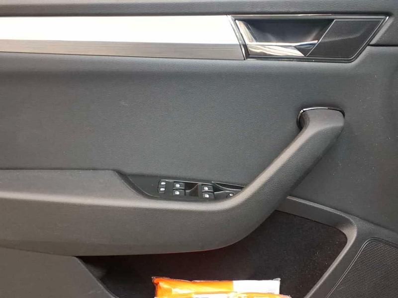 Gebraucht Skoda Superb Ambition 150 PS (110 kW) 2021 Silber Limousine