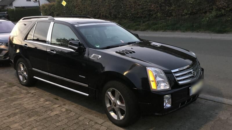 Schwarz Gebraucht 2004 Cadillac SRX SUV | 4.999 € - Bild 1/4