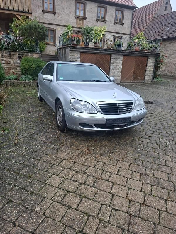Silber Gebraucht 2005 Mercedes S320 Limousine | 3.300 € - Bild 1/3