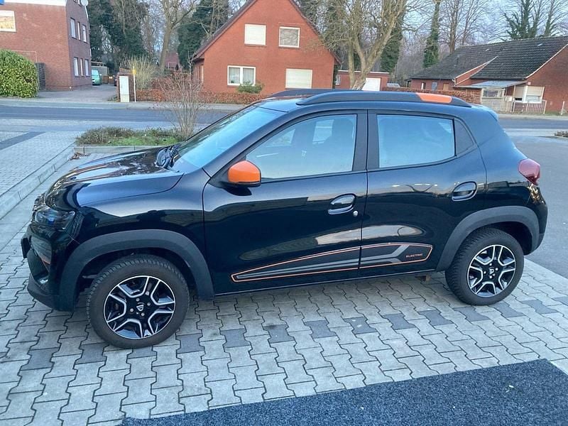 Gebraucht Dacia Spring Comfort Plus 33 kW (45 PS) 2022 Schwarz Kleinwagen