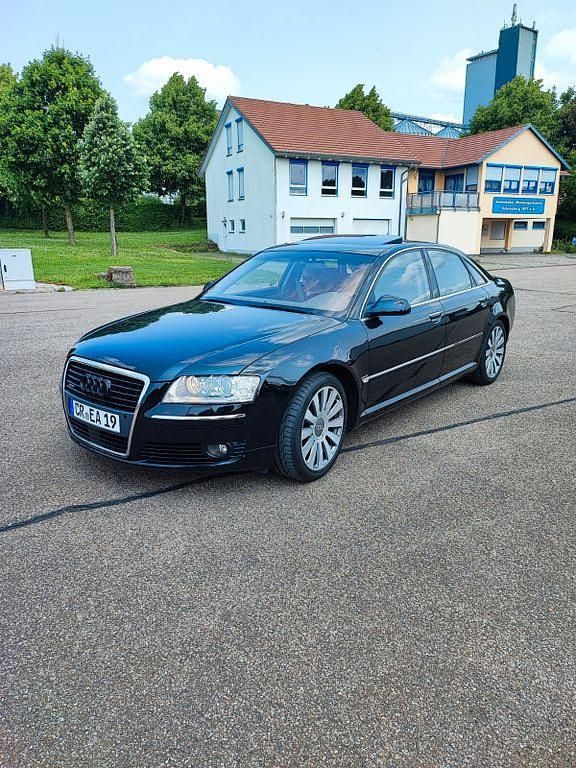 Schwarz Gebraucht 2007 Audi A8 Limousine | 9.500 € (Etwas zu teuer) - Bild 1/4