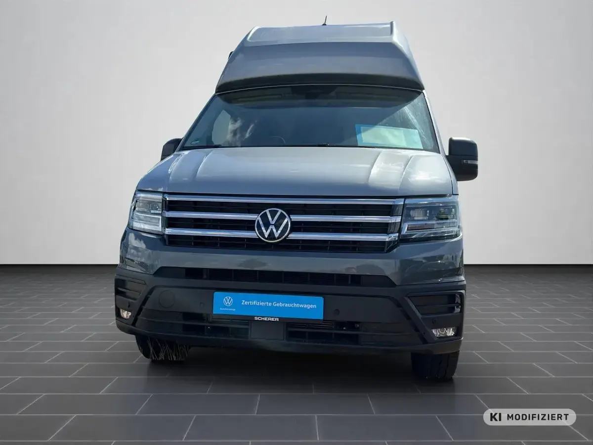 Gebraucht VW California California 163 PS (119 kW) 2025 Oyster silver metallic / indiumgrau metallic (metallic) Van