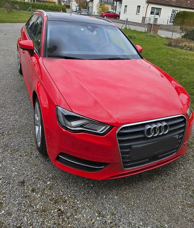 Gebraucht Audi A3 Ambition 150 PS (110 kW) 2015 Rot Limousine