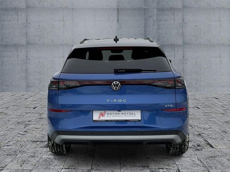 Gebraucht VW T-Roc Life 150 PS (110 kW) 2025 Blau SUV