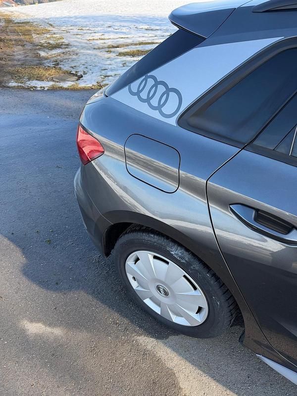 Gebraucht Audi A3 S-Line 116 PS (85 kW) 2022 Grau Limousine