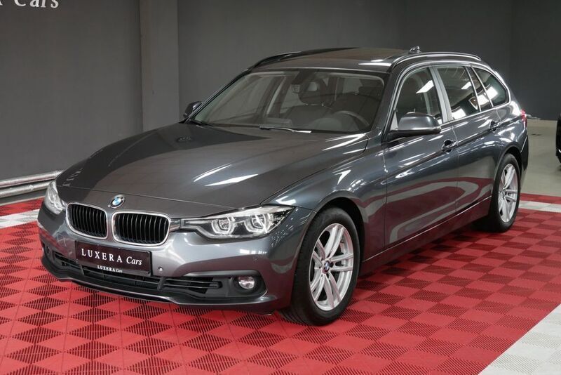 Grau Gebraucht 2018 BMW 320 Advantage Kombi | 10.990 € (Superpreis) - Bild 1/4