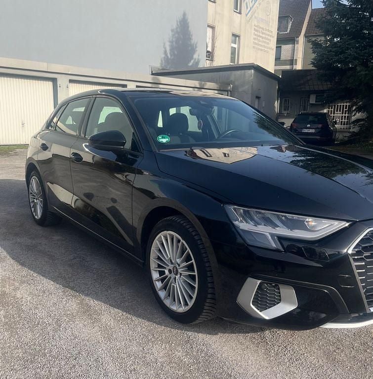 Gebraucht Audi A3 Sport 110 PS (80 kW) 2021 Grau Limousine