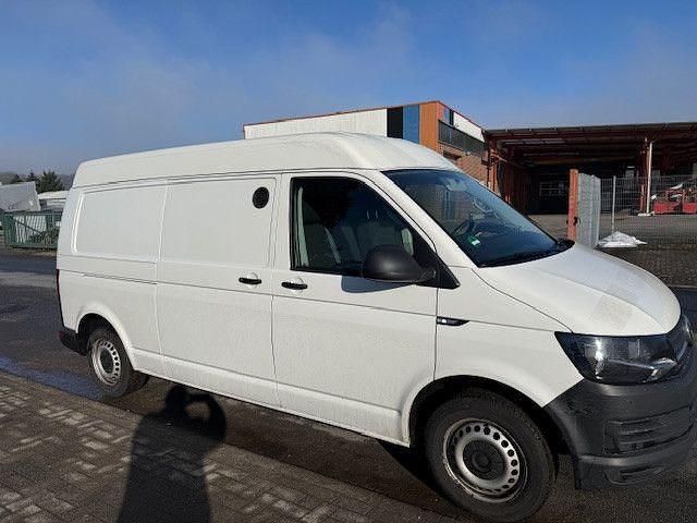 Gebraucht VW Transporter 150 PS (110 kW) 2019 Weiß Van
