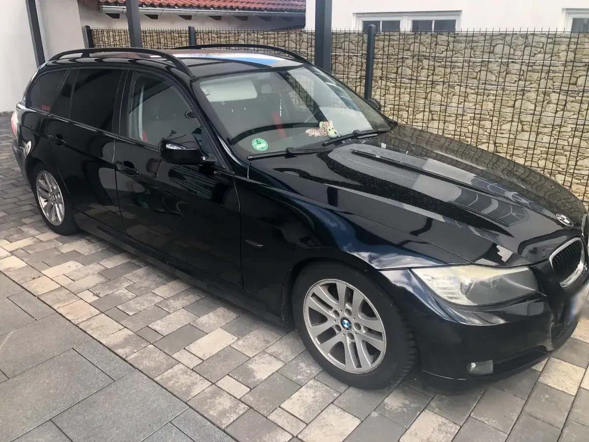 Usata BMW 318 143 CV (105 kW) 2009 Nero Station wagon