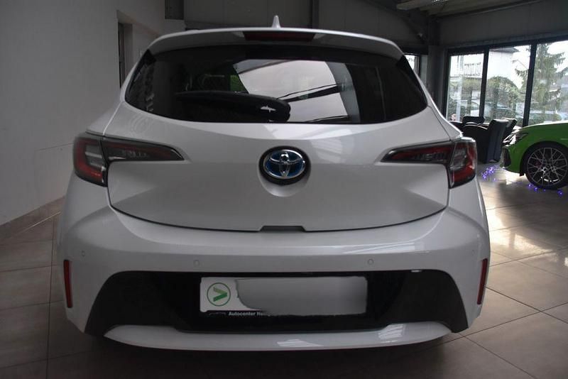 Gebraucht Toyota Corolla Hybrid Team 122 PS (89 kW) 2022 Weiß metallic