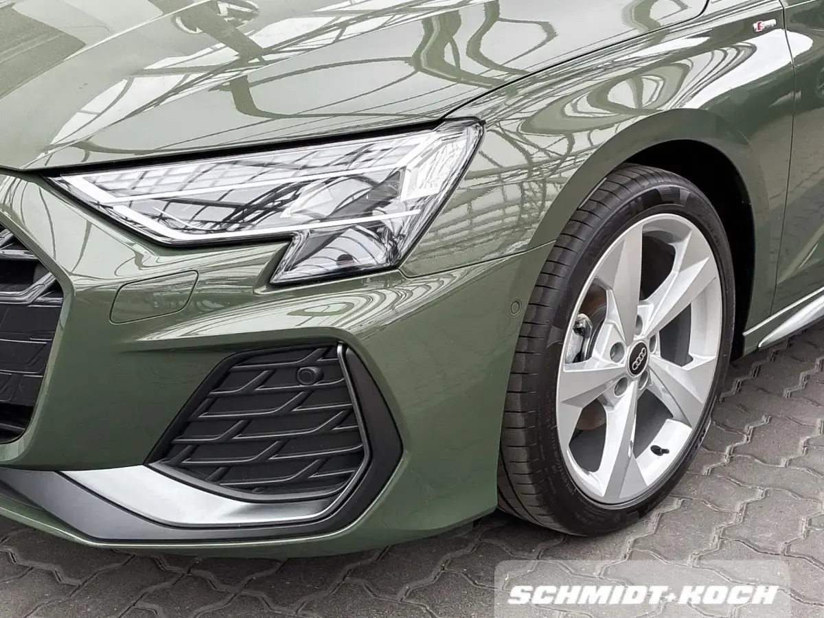 Gebraucht Audi A3 S-Line 150 PS (110 kW) 2025 Distriktgrün (grün) Limousine