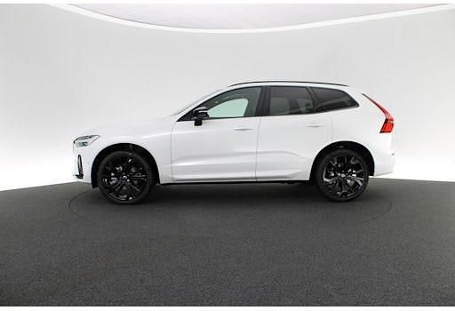 Neu Volvo XC60 Plus 250 PS (183 kW) 2026 Weiß SUV