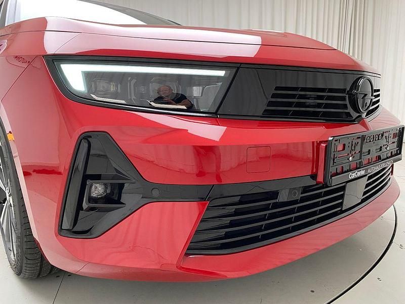 Gebraucht Opel Astra Ultimate 145 PS (106 kW) 2024 Rot Limousine