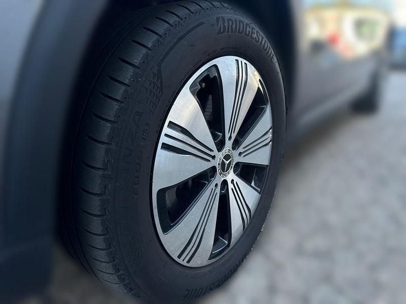 Gebraucht Mercedes EQA250+ 139 kW (190 PS) 2022 Grau SUV