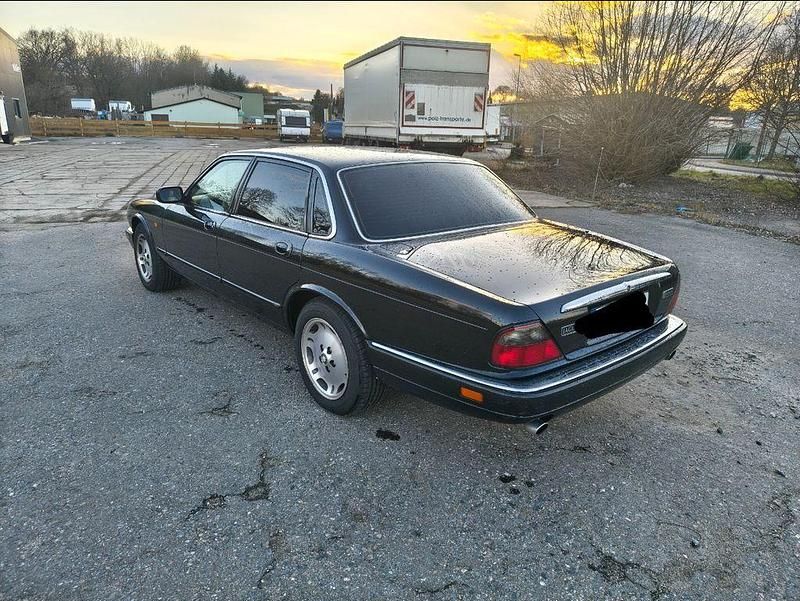Gebraucht Jaguar XJ Executive 211 PS (155 kW) 1997 Schwarz Limousine