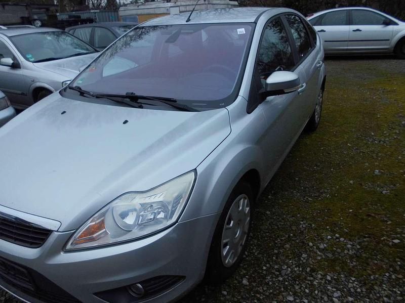 Gebraucht Ford Focus Style 90 PS (66 kW) 2008 Silber Limousine