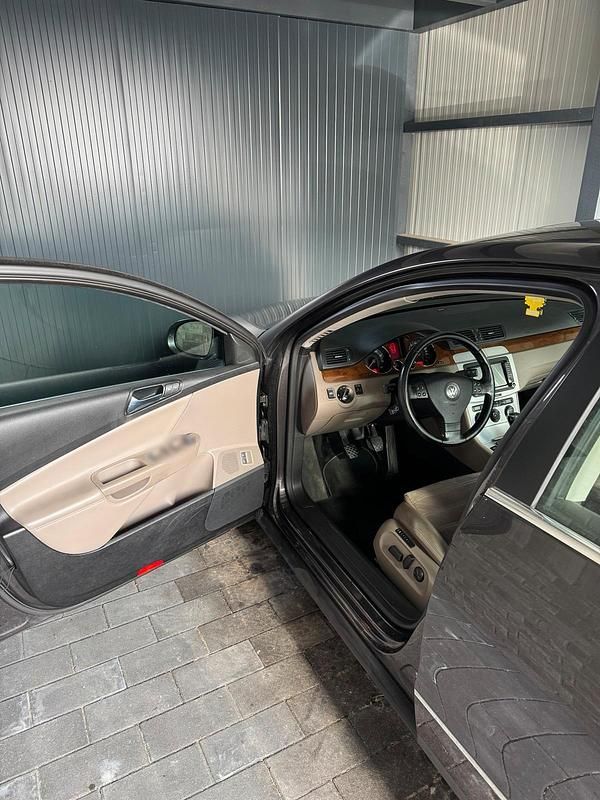 Gebraucht VW Passat Highline 150 PS (110 kW) 2006 Braun Limousine