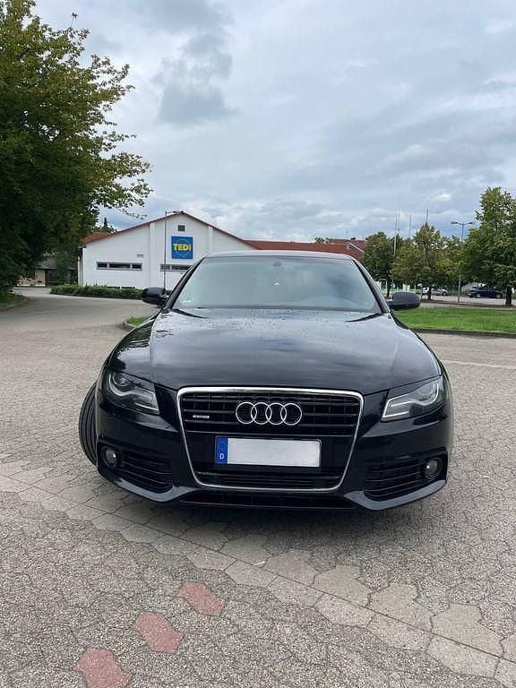 Schwarz Gebraucht 2009 Audi A4 S-Line Limousine | 6.700 € (Teuer) - Bild 1/4