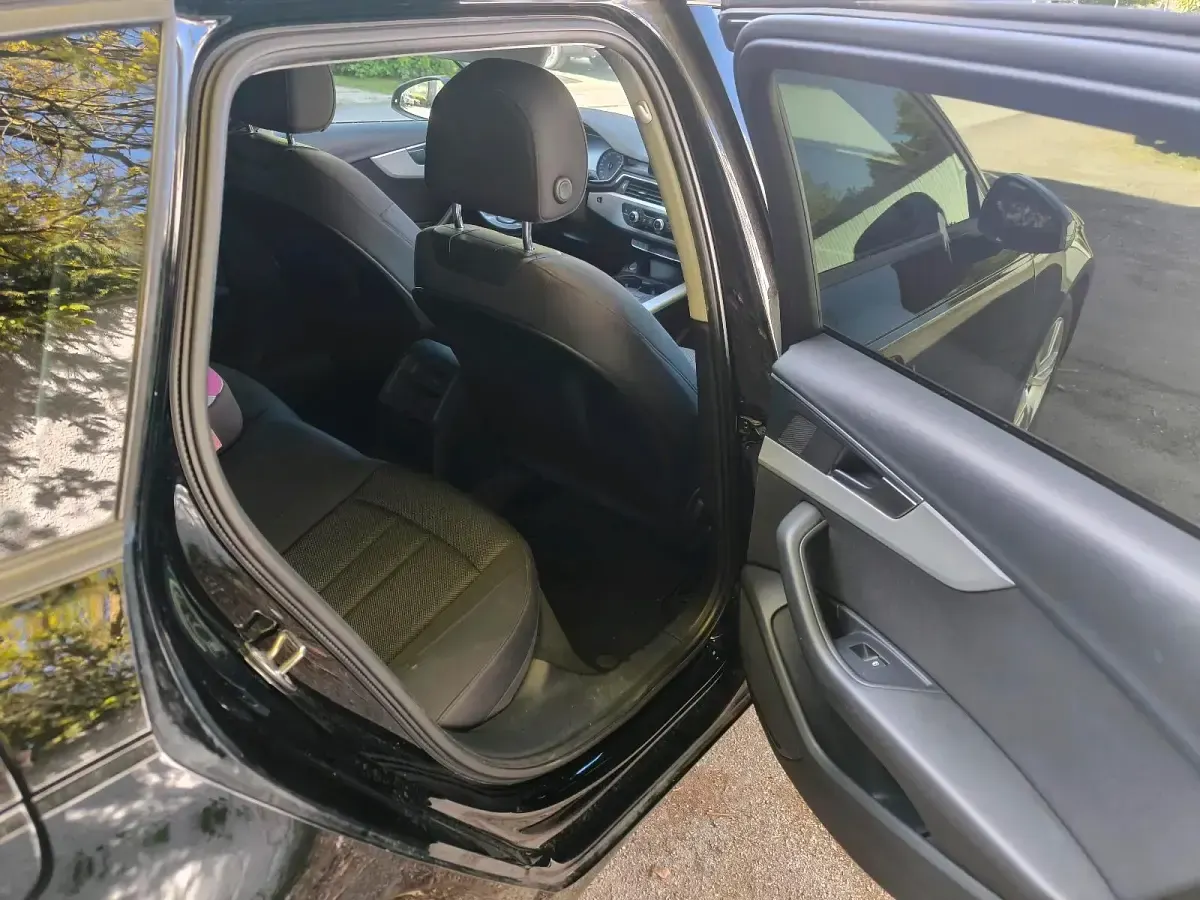 Gebraucht Audi A4 150 PS (110 kW) 2016 Schwarz Kombi