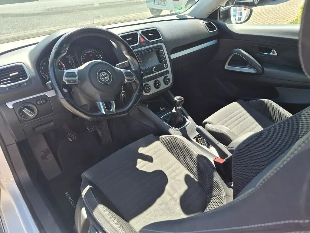 Gebraucht VW Scirocco Sport 160 PS (117 kW) 2011 Weiß Coupé