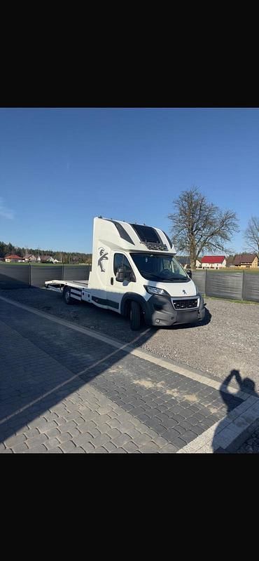 Gebraucht Peugeot Boxer 163 PS (119 kW) 2016 Weiß Van